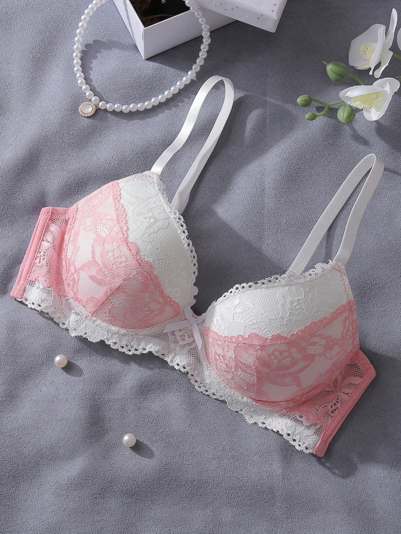 Pink and White Lace Patchwork  - Underwire Bra Padded recensione e prezzo
