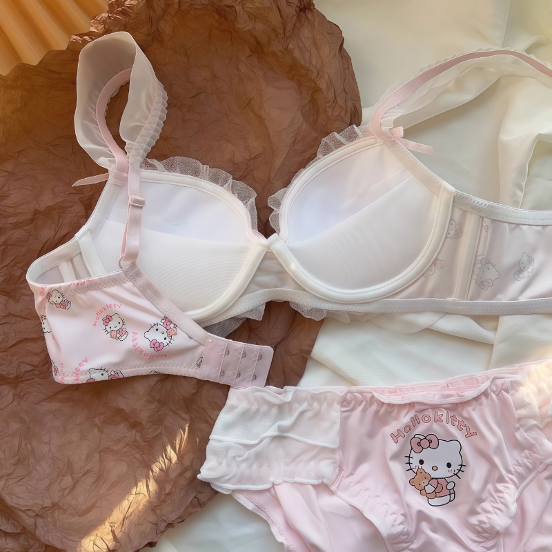 Sanrio Cute Japanese Bra Hello - Lace Bralette Set recensione e prezzo